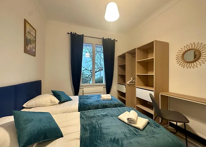 Appartement Tassigny à Parking Et Terrasse Fréjus