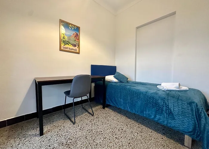 Appartement Tassigny à Parking Et Terrasse Fréjus