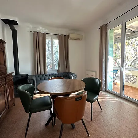 Appartement Tassigny à Parking Et Terrasse