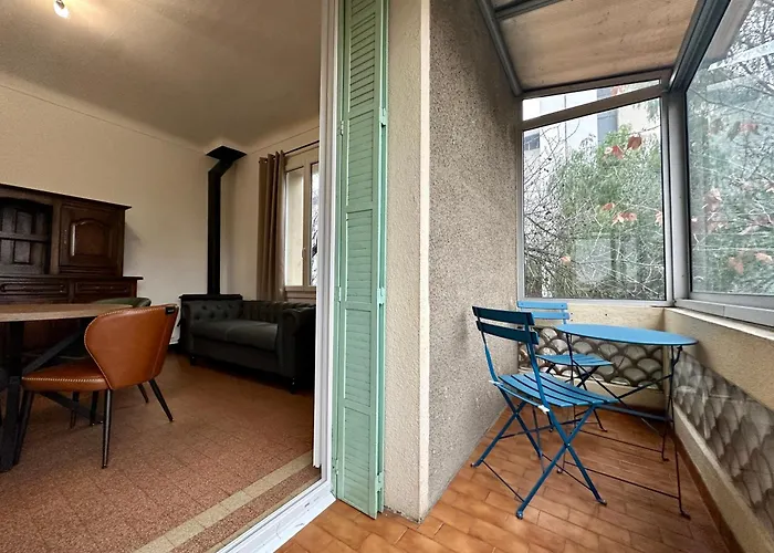 Apartment Tassigny A Parking Et Terrasse *