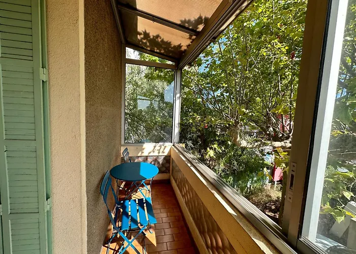 Apartmán Tassigny A Parking Et Terrasse